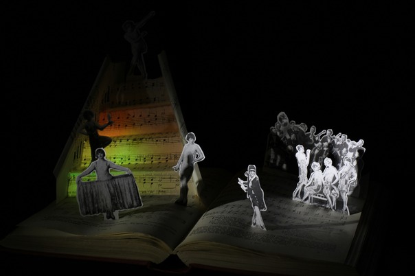 9 ladies dancing 3 web